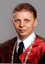 Dr. László Trautmann 考文纽斯大学经济学院院长